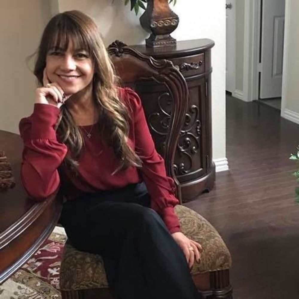 Meet your Posher, Ester